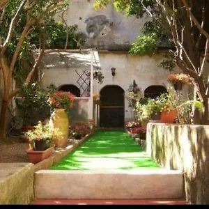https://villa-sofia-e-sveva-2.hotels-amalfi.com