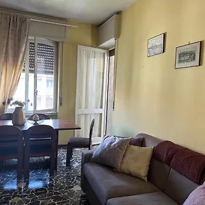 https://feel-borgo-palazzo-apartment.italymilanhotels.net